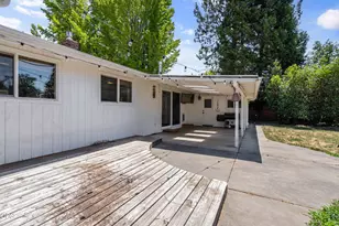 155 Westwood Dr, Grants Pass, OR 97527 - Photo 31