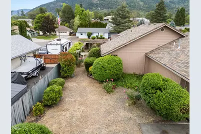1449 Ben Aire Circle, Grants Pass, OR 97527 - Photo 35
