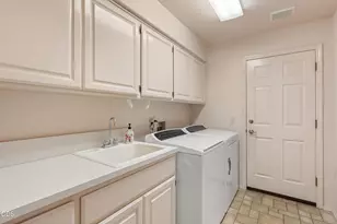 1449 Ben Aire Cir, Grants Pass, OR 97527 - Photo 15