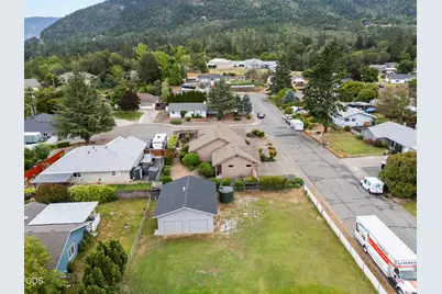 1449 Ben Aire Circle, Grants Pass, OR 97527 - Photo 39
