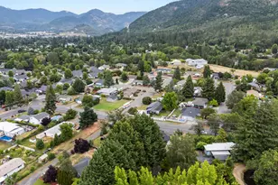 1449 Ben Aire Cir, Grants Pass, OR 97527 - Photo 41