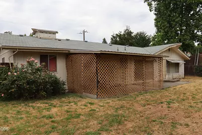 711 SW Rogue River Avenue, Grants Pass, OR 97526 - Photo 7