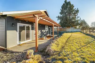 3721 SW Tommy Armour Ln, Redmond, OR 97756 - Photo 31