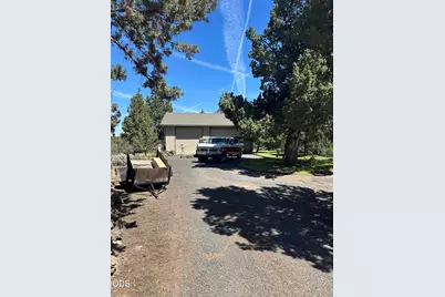 23348 Chisholm Trail, Bend, OR 97702 - Photo 7