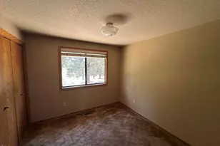 23348 Chisholm Trail, Bend, OR 97702 - Photo 19