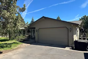 23348 Chisholm Trail, Bend, OR 97702 - Photo 3