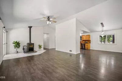 52917 Shady Lane, La Pine, OR 97739 - Photo 11