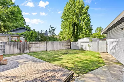 2951 Barclay Road, Medford, OR 97504 - Photo 35
