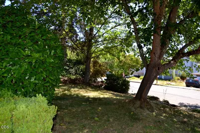 1014 NE Pepperwood Drive, Grants Pass, OR 97526 - Photo 3