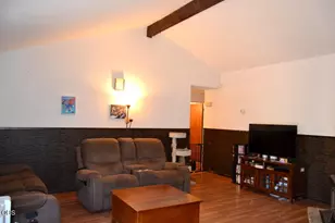 1014 NE Pepperwood Dr, Grants Pass, OR 97526 - Photo 5