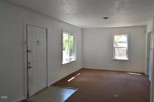 322 SE L St, Grants Pass, OR 97526 - Photo 3