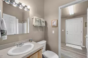 67183 Harrington Loop Rd, Bend, OR 97703 - Photo 31