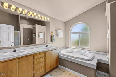 67183 Harrington Loop Road, Bend, OR 97703 - Photo 25
