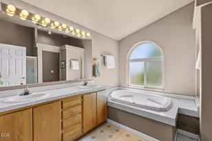 67183 Harrington Loop Rd, Bend, OR 97703 - Photo 25