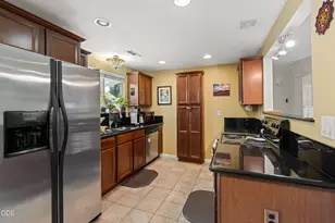 1486 Lawnridge St, Medford, OR 97504 - Photo 7