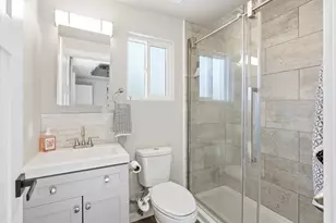 675 Berrydale Ave, Medford, OR 97501 - Photo 21