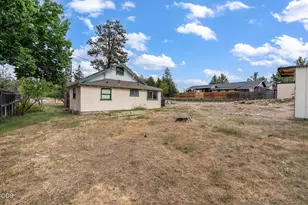 1929 NW Hill St, Bend, OR 97703 - Photo 7