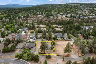 1929 NW Hill St, Bend, OR 97703 - Photo 9