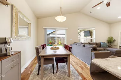 1051 Compton Way, Medford, OR 97501 - Photo 9