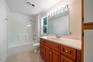 445 Midway Rd, Medford, OR 97501 - Photo 17