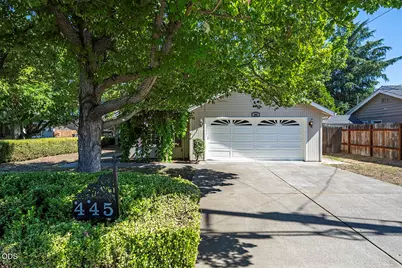 445 Midway Road, Medford, OR 97501 - Photo 3