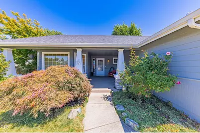 2948 Golden Aspen Drive, Grants Pass, OR 97527 - Photo 3