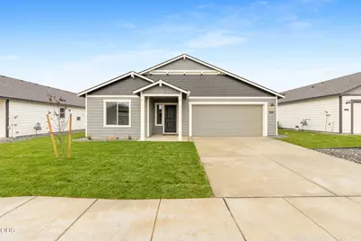 1172 NW Fairway Road #148, Madras, OR 97741 - Photo 1