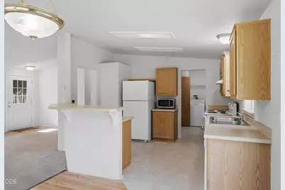 52425 Meadow Lane, La Pine, OR 97739 - Photo 9