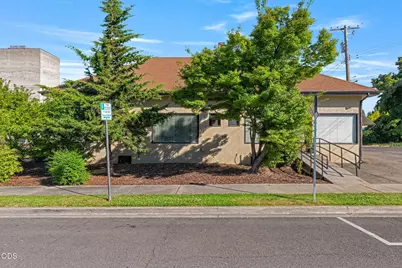 147 N Holly Street, Medford, OR 97501 - Photo 3
