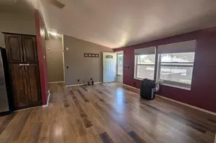 1737 Summers Ln, Klamath Falls, OR 97603 - Photo 11