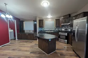 1737 Summers Ln, Klamath Falls, OR 97603 - Photo 17
