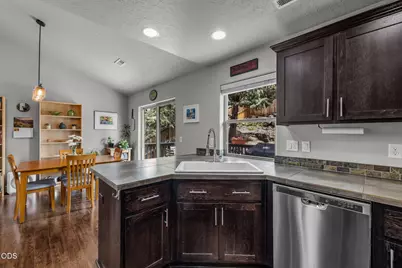 63348 Lamoine Lane, Bend, OR 97701 - Photo 9