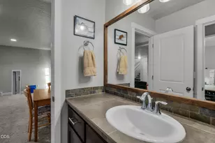 63348 Lamoine Ln, Bend, OR 97701 - Photo 33