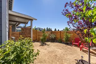 2350 NE Purcell Ct, Bend, OR 97701 - Photo 41