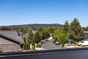 2350 NE Purcell Ct, Bend, OR 97701 - Photo 23