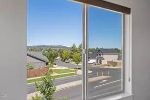 2350 NE Purcell Ct, Bend, OR 97701 - Photo 21