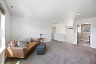2350 NE Purcell Ct, Bend, OR 97701 - Photo 17