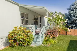 2019 Rogue River Hwy, Gold Hill, OR 97525 - Photo 29