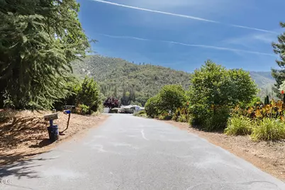 2019 Rogue River Highway #UNIT 13, Gold Hill, OR 97525 - Photo 41
