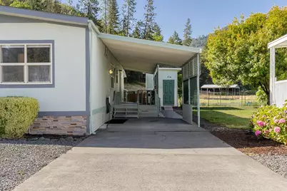 2019 Rogue River Highway #UNIT 13, Gold Hill, OR 97525 - Photo 3
