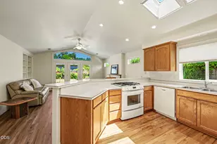 426 Parkside Dr, Ashland, OR 97520 - Photo 11