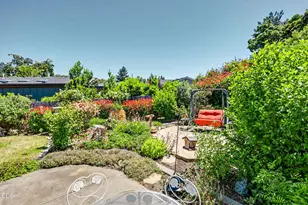 426 Parkside Dr, Ashland, OR 97520 - Photo 37