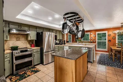 6085 Walden Lane, Talent, OR 97540 - Photo 9