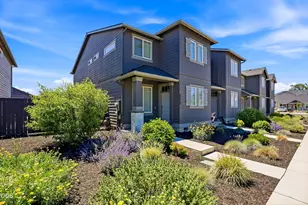 2598 NW Spruce Cone, Redmond, OR 97756 - Photo 9