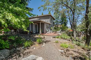 590 Taylor St, Ashland, OR 97520 - Photo 47