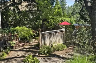 590 Taylor St, Ashland, OR 97520 - Photo 47