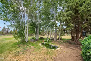 23720 SW Starshine Ln, Bend, OR 97701 - Photo 47