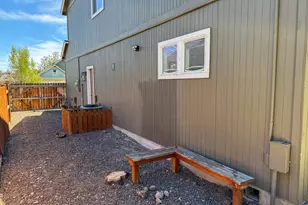 683 NE Providence Dr, Bend, OR 97701 - Photo 27