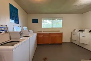 8401 Old Stage Rd, Central Point, OR 97502 - Photo 35