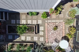 8401 Old Stage Rd, Central Point, OR 97502 - Photo 11